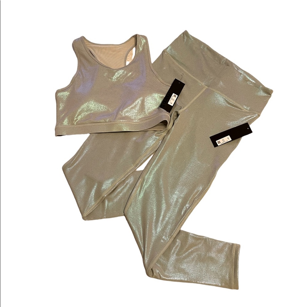 NWT silver blue metallic yoga bra top and leggings set Mono B
